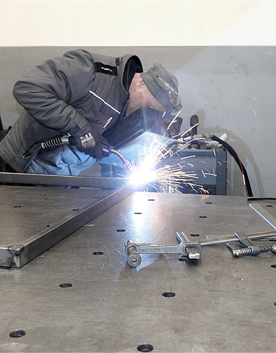 carpenteria metallica specializzata in taglio laser a Grignasco - Vendramini Fernando Srls